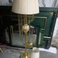 اباژور ایستاده و رومیزی