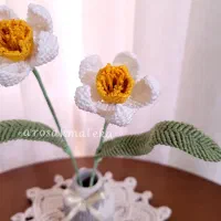 گل نرگس شاخه ای مکرومه