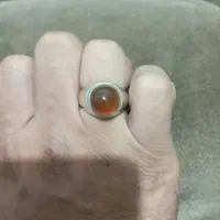 انگشتر عقیق‌خوش رکاب قدیمی‌دومهر