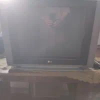 تلفزیون همراه با کنترول