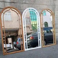 آینه قدی چوبی. رنگ بندی