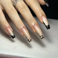 اموزش کاشت ناخن