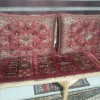 یک جفت پشتی  سنتی