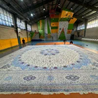 فرش تمام ابریشم ۱۰۰ متر مربع