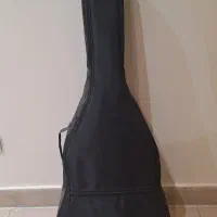 گیتار یاماها C70|گیتار، بیس، امپلیفایر|تبریز, |دیوار