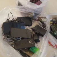 فروش چندکیلو برد یا بورد لوازم الکترونیکی|لوازم جانبی موبایل و تبلت|شیراز, شهرک گلستان شمالی|دیوار