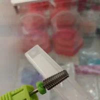 لوازم ناخن وپدیکور