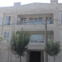 آپارتمان-150-متری-شیک-بافت-ویلایی-شهرک-ناز
