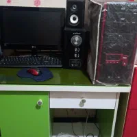 تخت یکنفره وکمد ومیزآرایشی و آینه ومیزتحریر