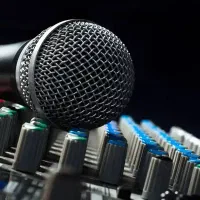 فروشنده اید  تماس بگیرید