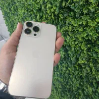 ایفون 13promax با گرانتی شرکتی