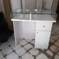 میزکار ویترین دار فروشگاهی