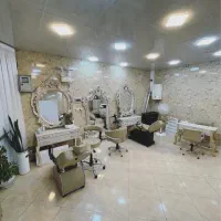 وسایل کامل آرایشگاه به صورت یکجا بفروش می‌رسد