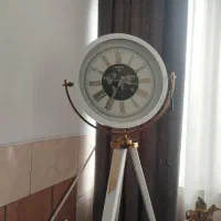 ساعت ایستاده