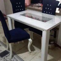 میز ناهار خوری چهارنفره