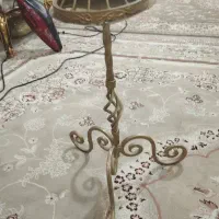 جاگلدانی گلدان