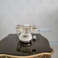 تلفن رومیزی سلطنتی