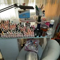 لوازم وسایل ناخن کاری میزکاردوصندلی