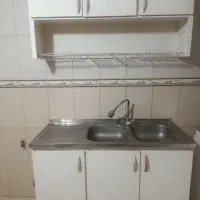 کابینت آشپزخانه در حد نو (فوری)