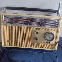 رادیو قدیمی کلکسیونی اشیا