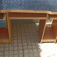 میزتحریر وکامپیوتر|میز تحریر و کامپیوتر|فشاپویه, |دیوار