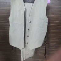 تعدادی لباس دخترانه نونو به فروش میرسد