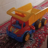 کامیون اسباب بازی