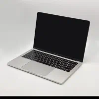مک بوک پرو اپل مدل ۲۰۱۷،اصل و بسیار تمیز