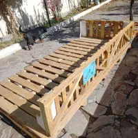 یک عددنیمکت چوبی بزرگ|صندلی و نیمکت|سنندج, |دیوار