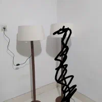 یک عدد اباژور ایستاده چوبی و شیک زیر قیمت بازار|چراغ خواب و آباژور|کرمانشاه, |دیوار