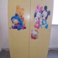 کمدلباس وجاعروسکی کودک به همراه یک پاتختی