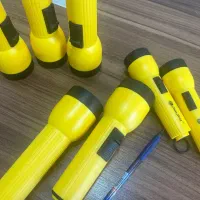 چراغ قوه (بدون باطری)