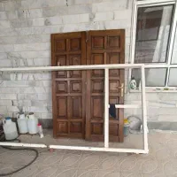 درب چوبی با چهار چوب فلزی