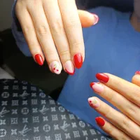 کاشت و آموزش ناخن