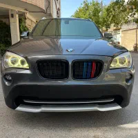 بی ام و x1