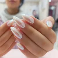 آموزش کاشت ناخن