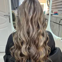 تخفیف ۵۰درصدی در خدمات رنگ و لایت واحیا مو