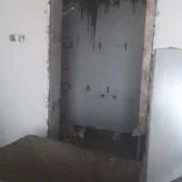 استخدام شاگرد برای کاشیکاری