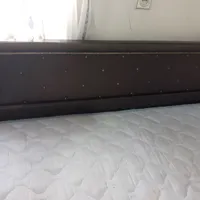 تختخواب به همراه تشک
