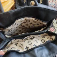 کیف های زنانه جادار وتمیز|کیف، کفش، کمربند|قم, منبع آب|دیوار