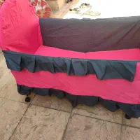 یک عدد تخت نوزاد گهواره‌ای