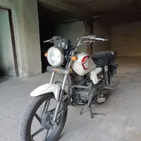 موتور سیکلت کی وای ۱۵۰