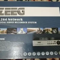 دستگاه dvr و2عدد دوربین مدار بسته دید در شب zeeg