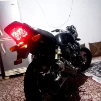 سی بی ۴۰۰