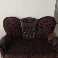 مبل هفت نفره به همراه دو عسلی و میز بزرگ