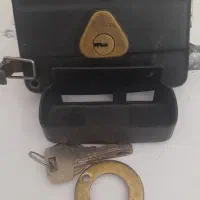 قفل در حیاطی