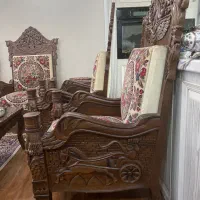 مبل قالی هخامنشی چوب گردو  با قالی دستباف کرمان