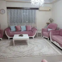 فروش مبل هفت نفره با میز ناهار خوری ۴ نفره ست هم