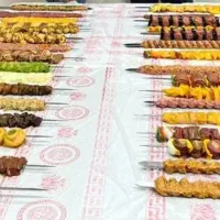 تهیه غذای حاج محمود واقع درخیابان پروین اعتصامی