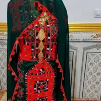 دوچگر لباسم|لباس|خاش, |دیوار